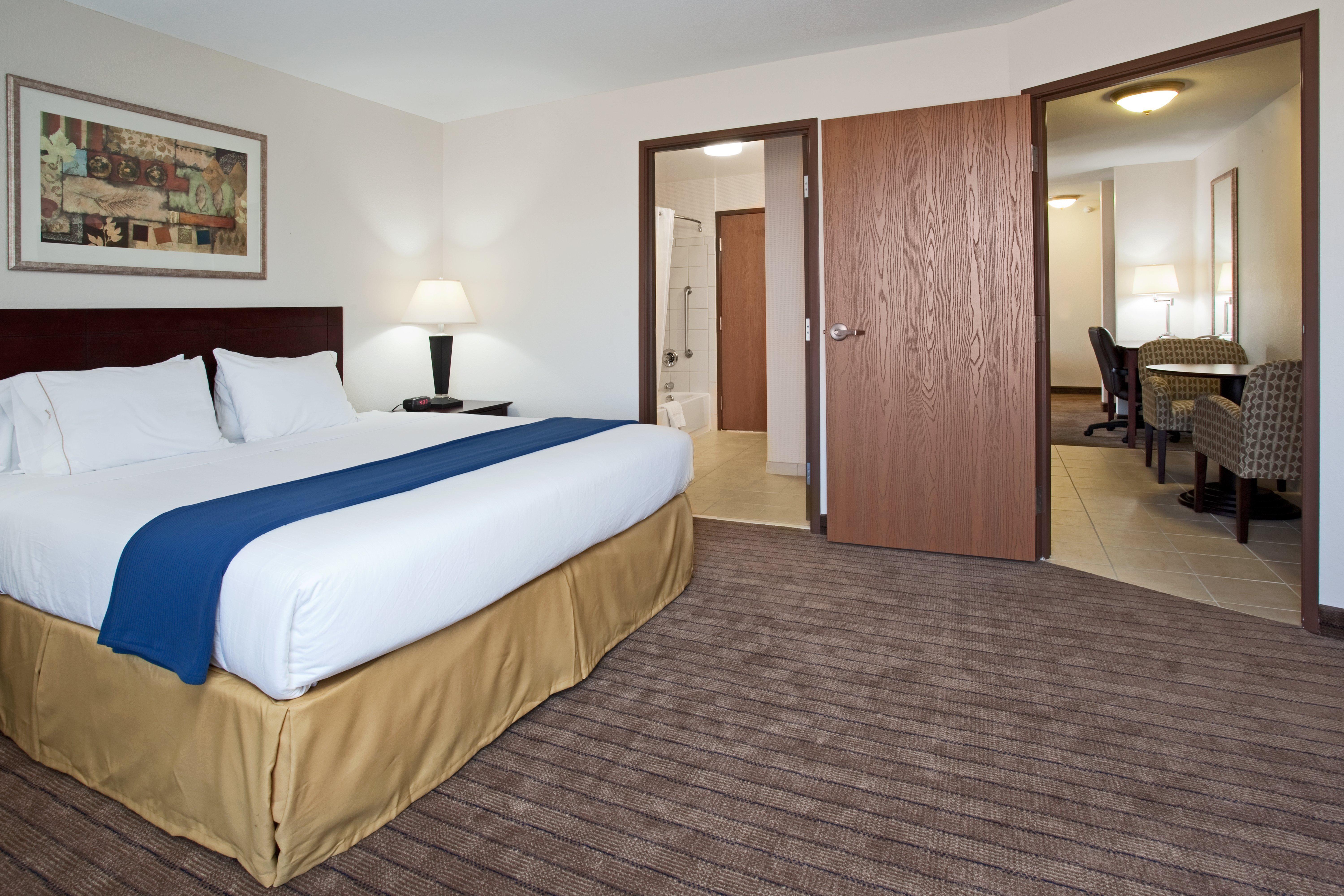 Holiday Inn Express & Suites Buffalo, An Ihg Hotel Oda fotoğraf
