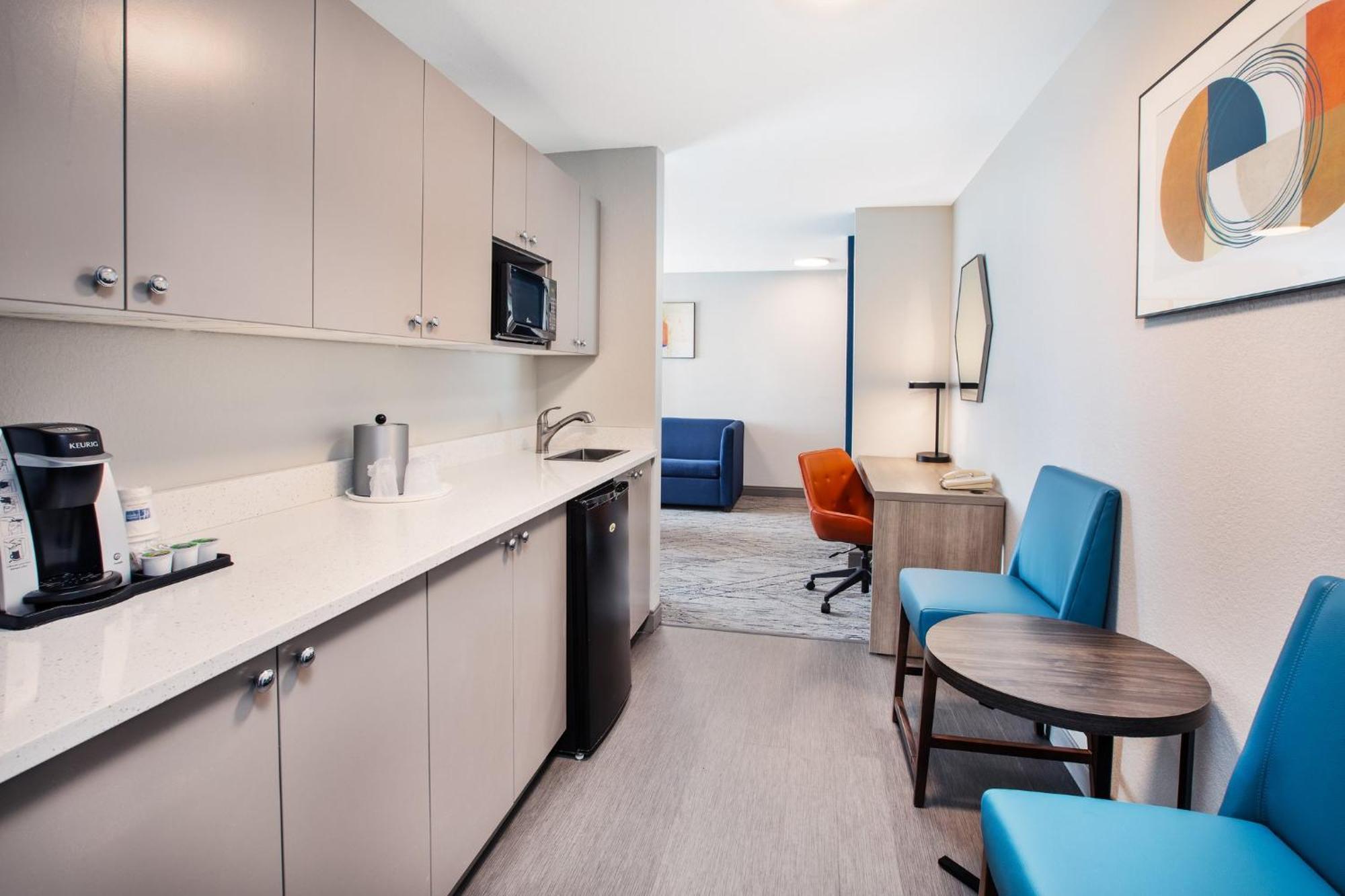 Holiday Inn Express & Suites Buffalo, An Ihg Hotel Dış mekan fotoğraf