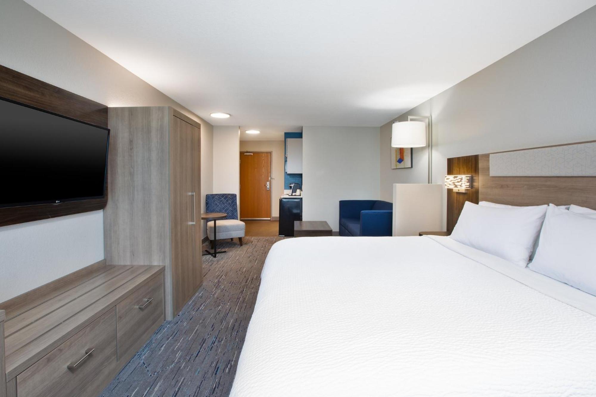 Holiday Inn Express & Suites Buffalo, An Ihg Hotel Dış mekan fotoğraf